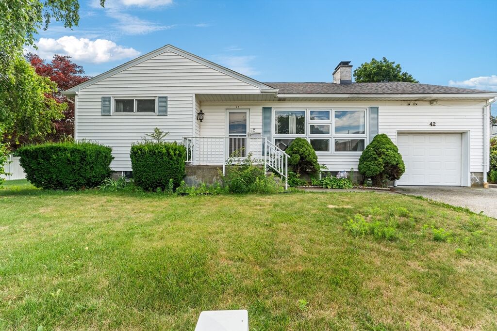 Property Photo:  42 Marlboro Street  MA 01604 