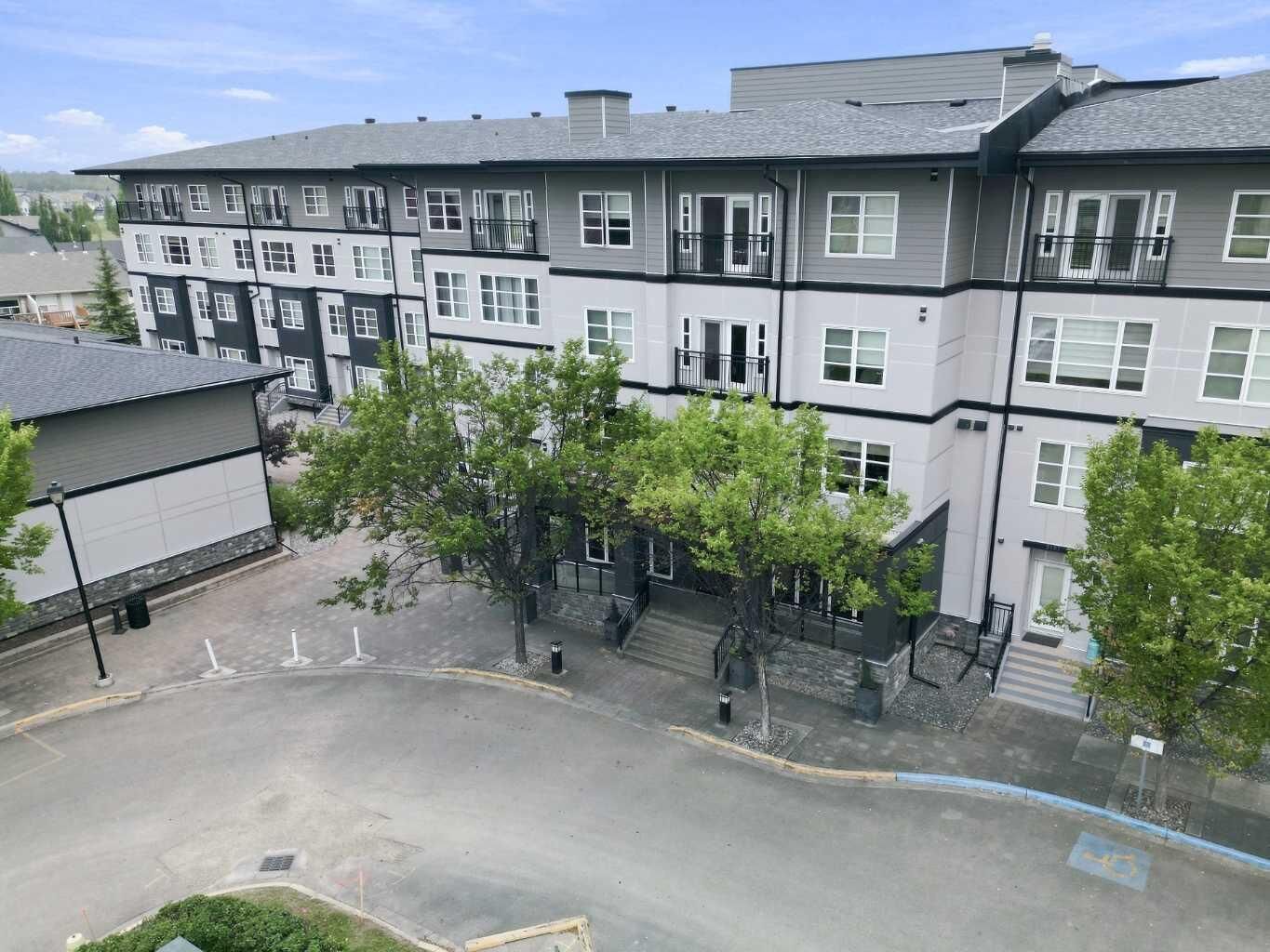 Photo de la propriété:  2660 22 Street 5129  AB T4R 0K8 