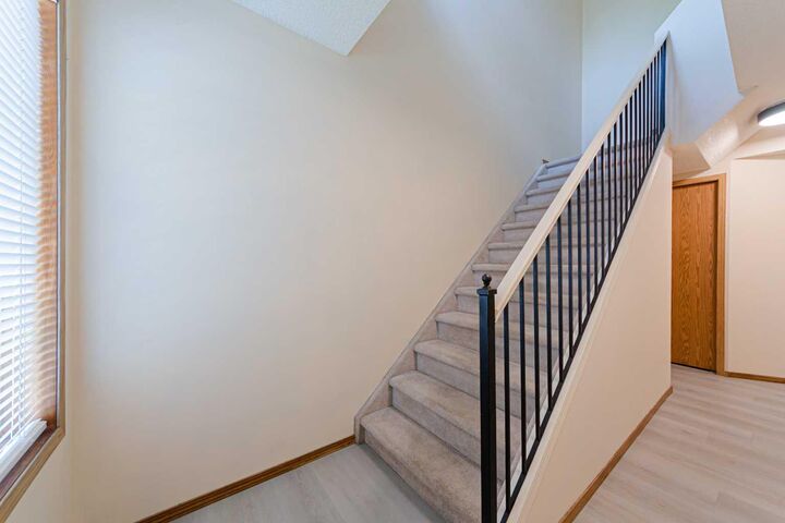 Property Photo: 88 Country Hills Villas NW AB T3K 4S8