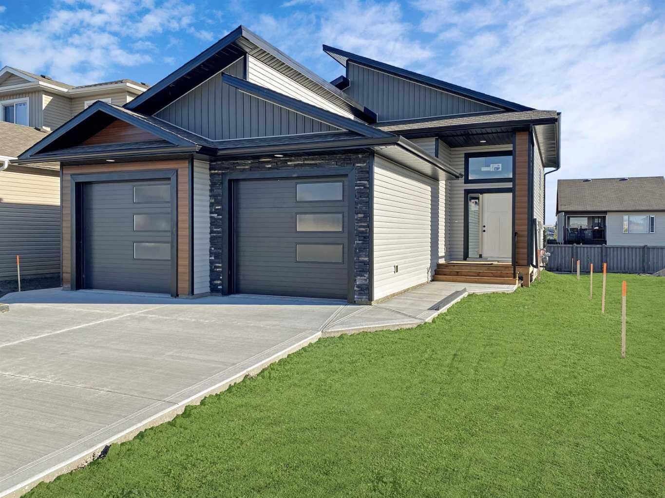 Property Photo:  10410 128 Avenue  AB T8V 6J5 