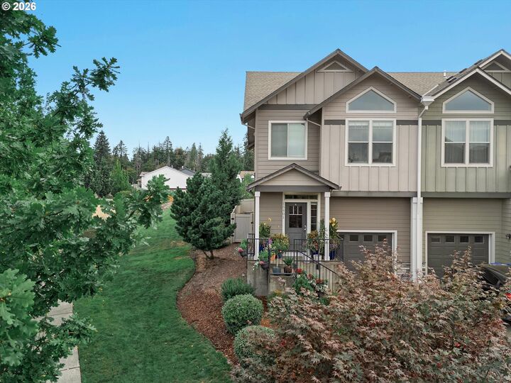 Property Photo: 15401 SE Cobalt Loop OR 97089