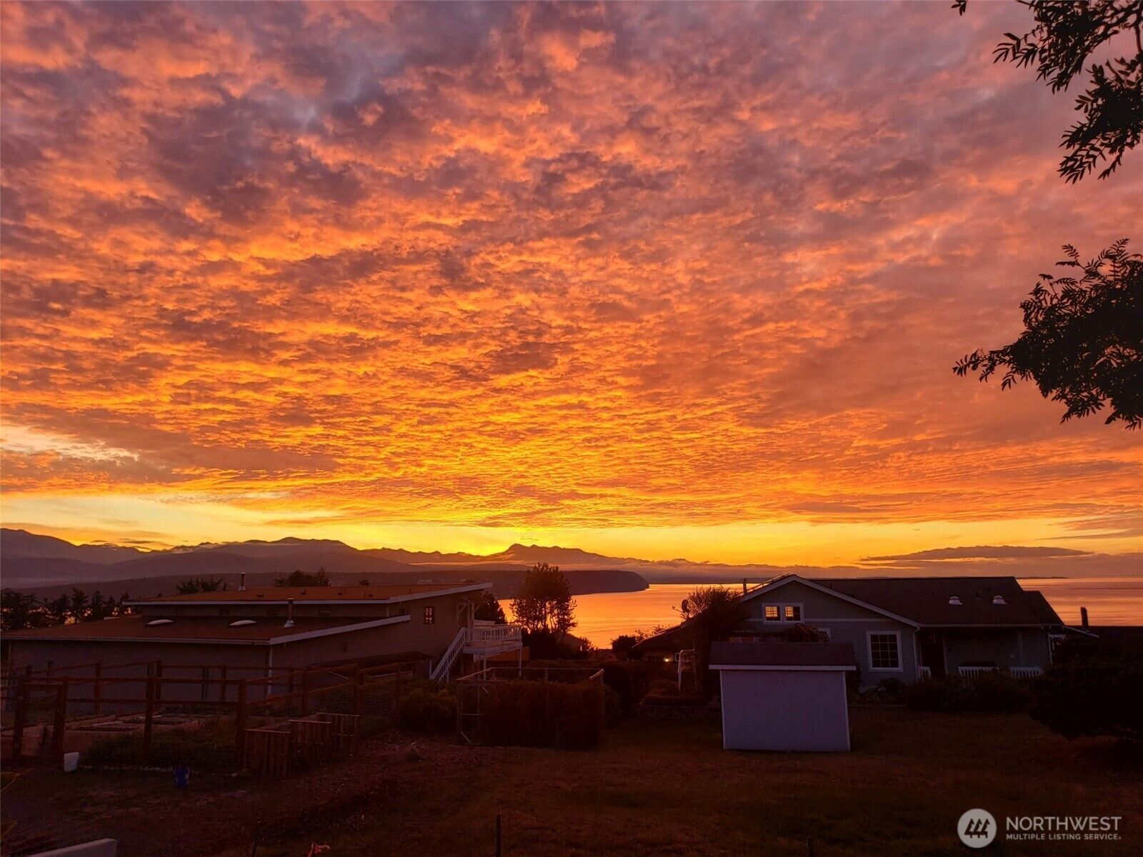 Property Photo: 200 N Rhododendron Drive WA 98368