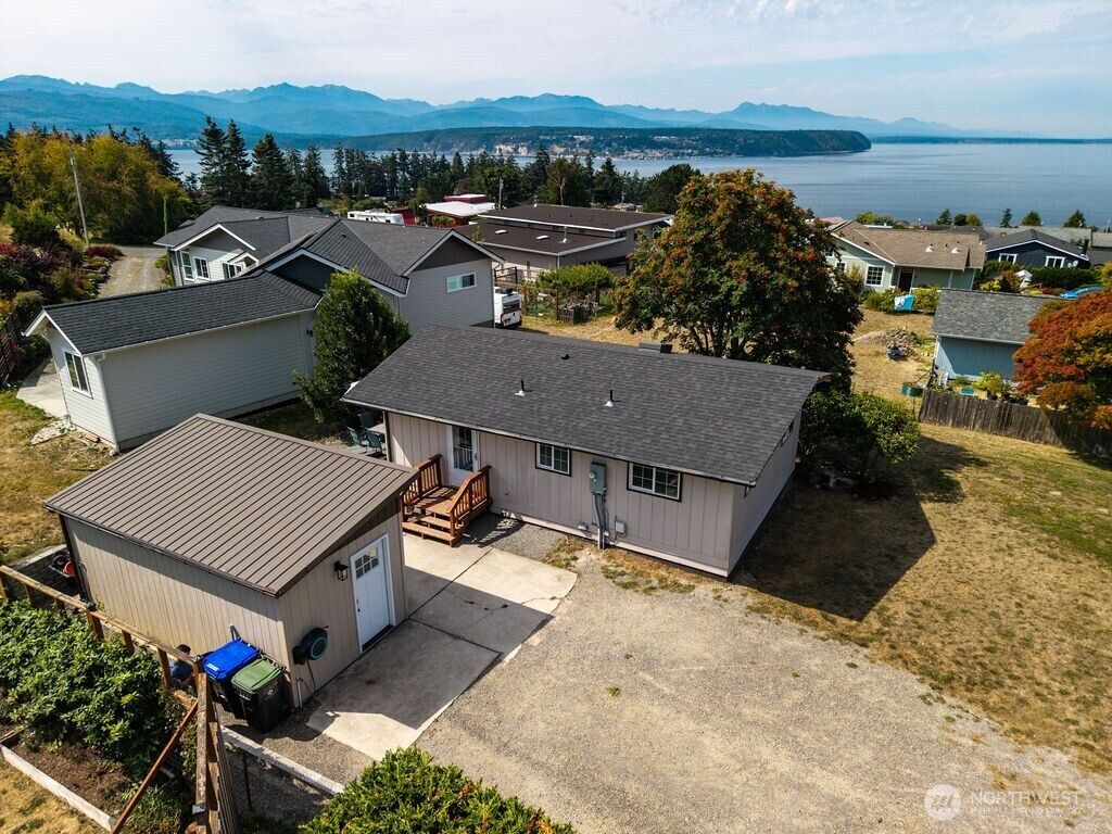 Property Photo: 200 N Rhododendron Drive WA 98368