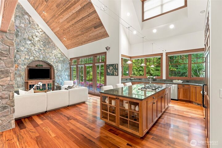 Property Photo:  6887  Lakewood Park Lane  WA 98221 