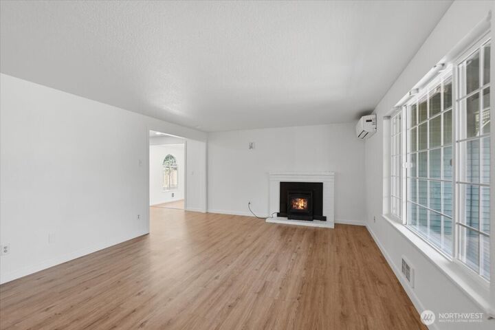 Property Photo:  5728  131st Place SE  WA 98298 
