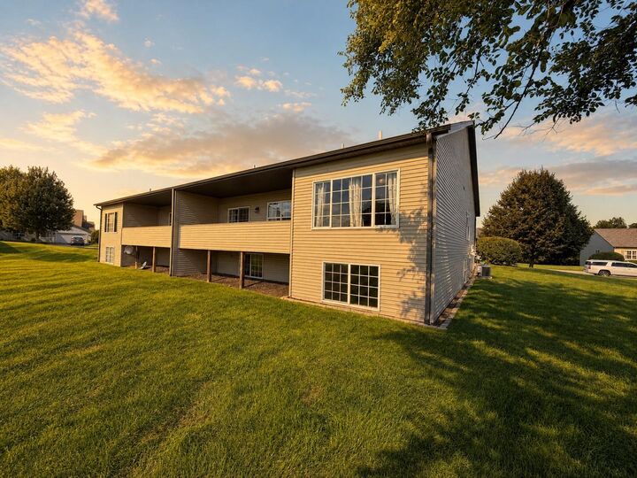 Property Photo:  11802 River Hills Parkway  IL 61072 