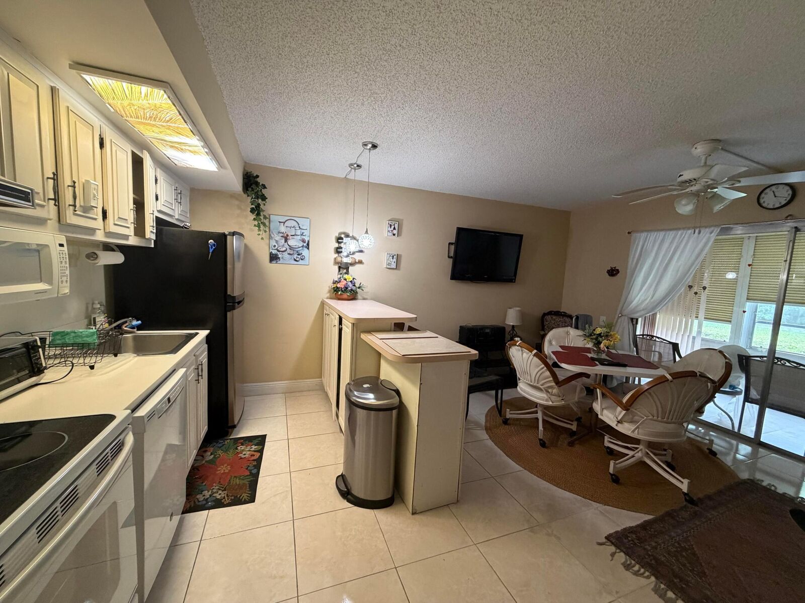 Property Photo: 2705 Nassau Bend D1 FL 33066