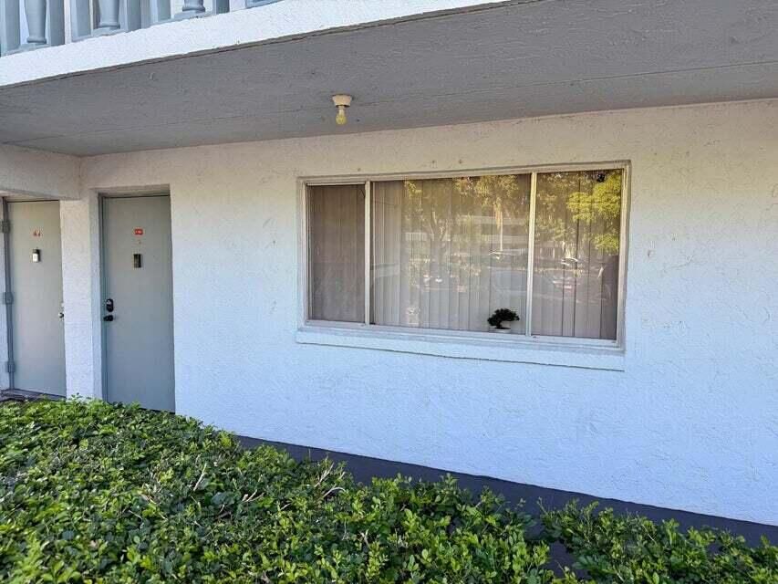 Property Photo: 2000 Springdale Boulevard 102 FL 33461