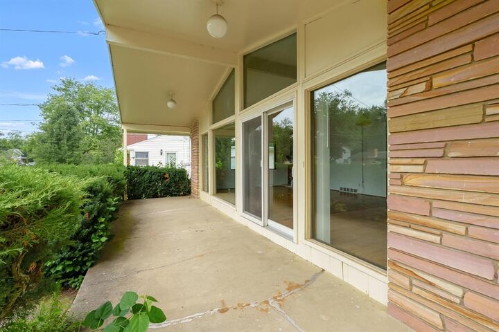 Property Photo:  322 New Hampshire Drive  MI 49024 