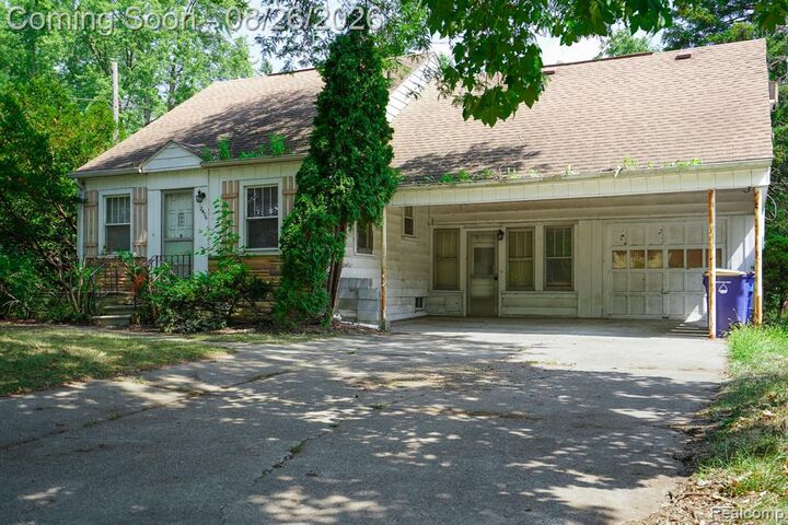 Property Photo: 2476 Voorheis Road MI 48328