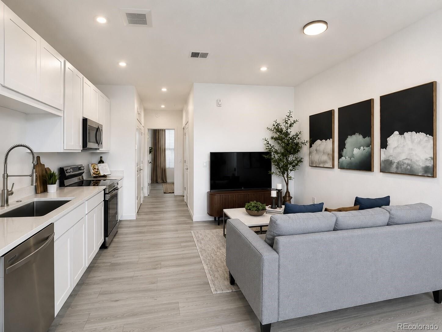 Property Photo:  1634 N Sheridan Boulevard 105  CO 80204 
