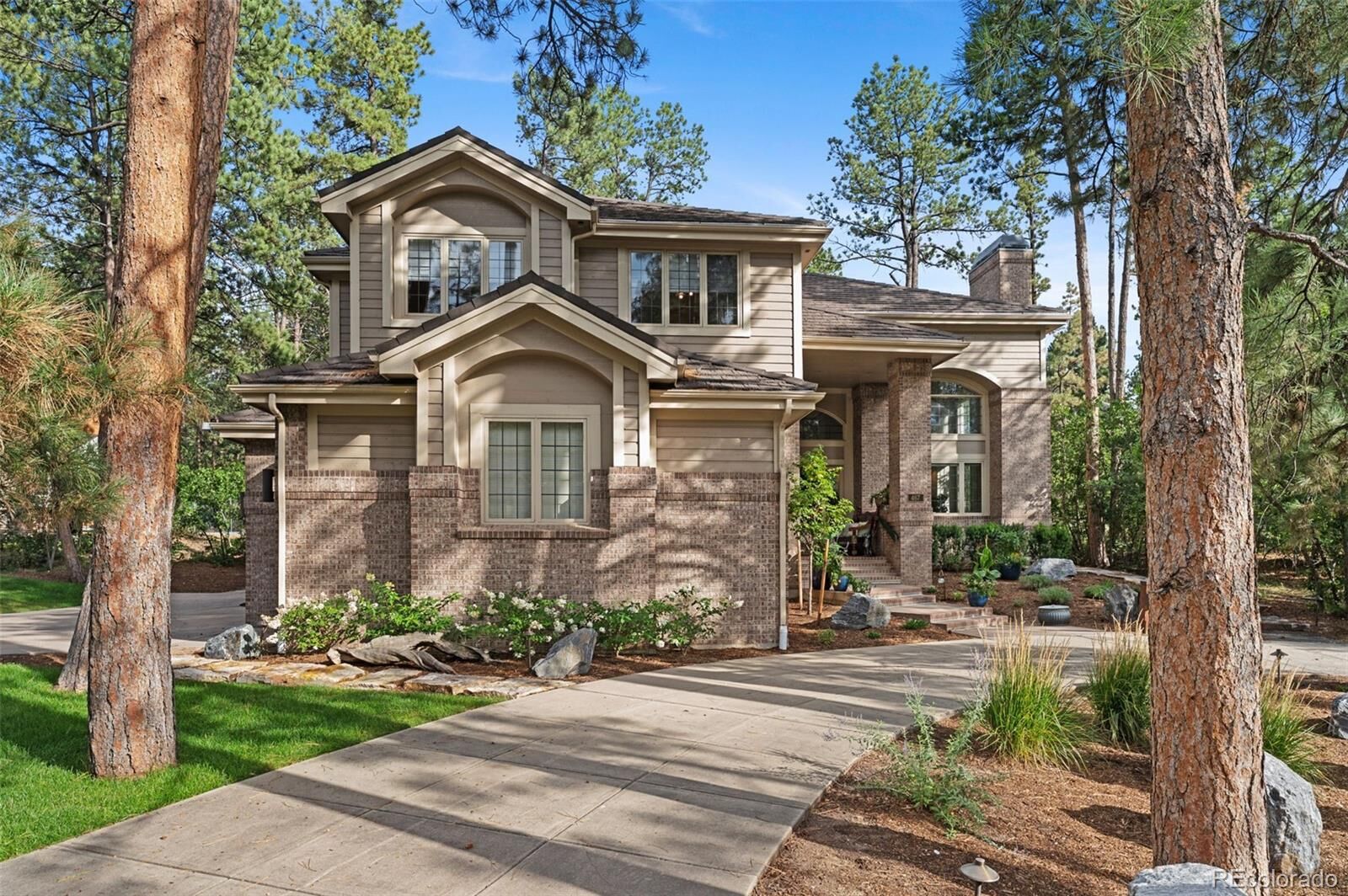 Property Photo:  467 Lorraway Drive  CO 80108 
