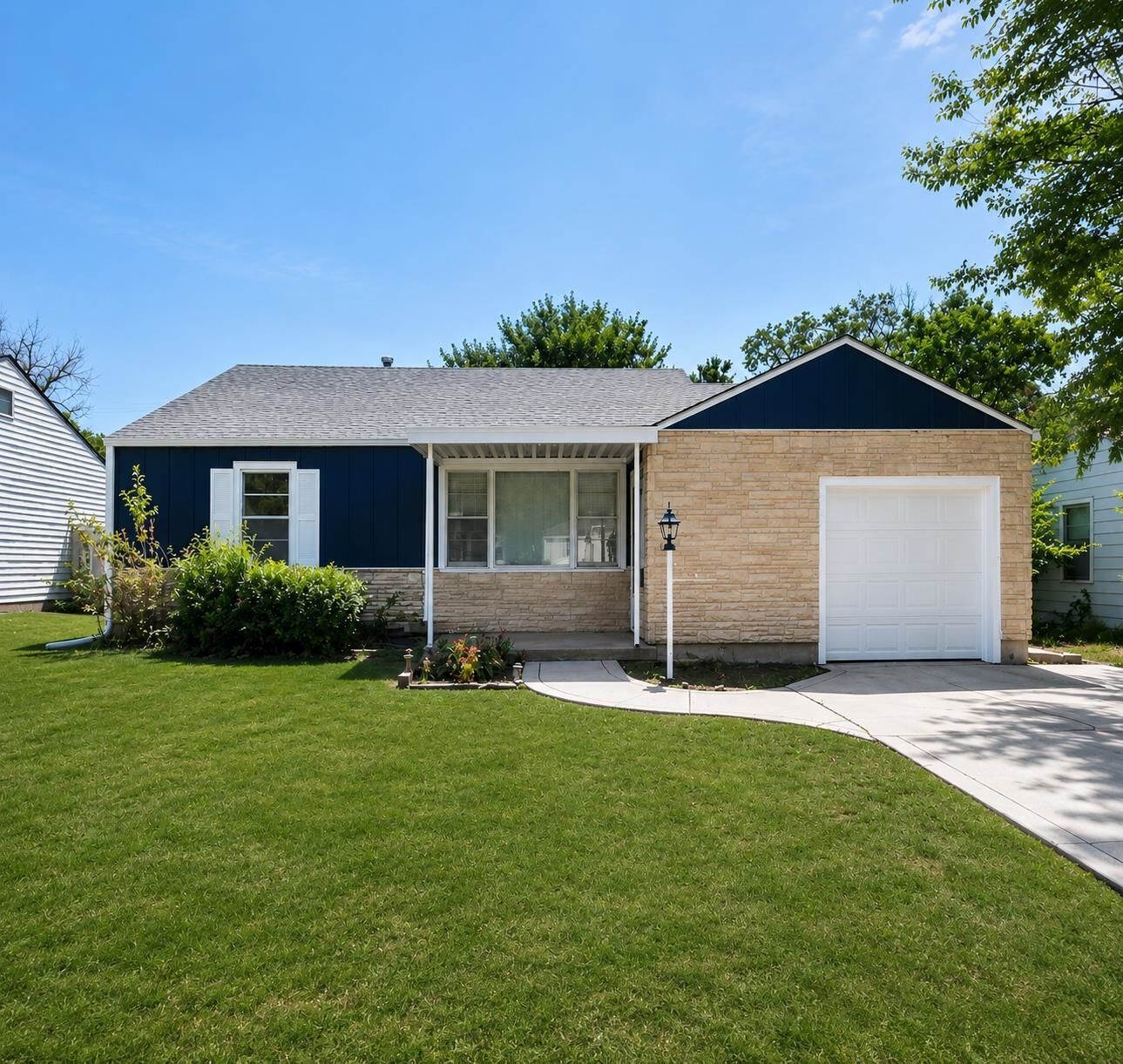 Property Photo:  3609 E Countryside Plz  KS 67218 