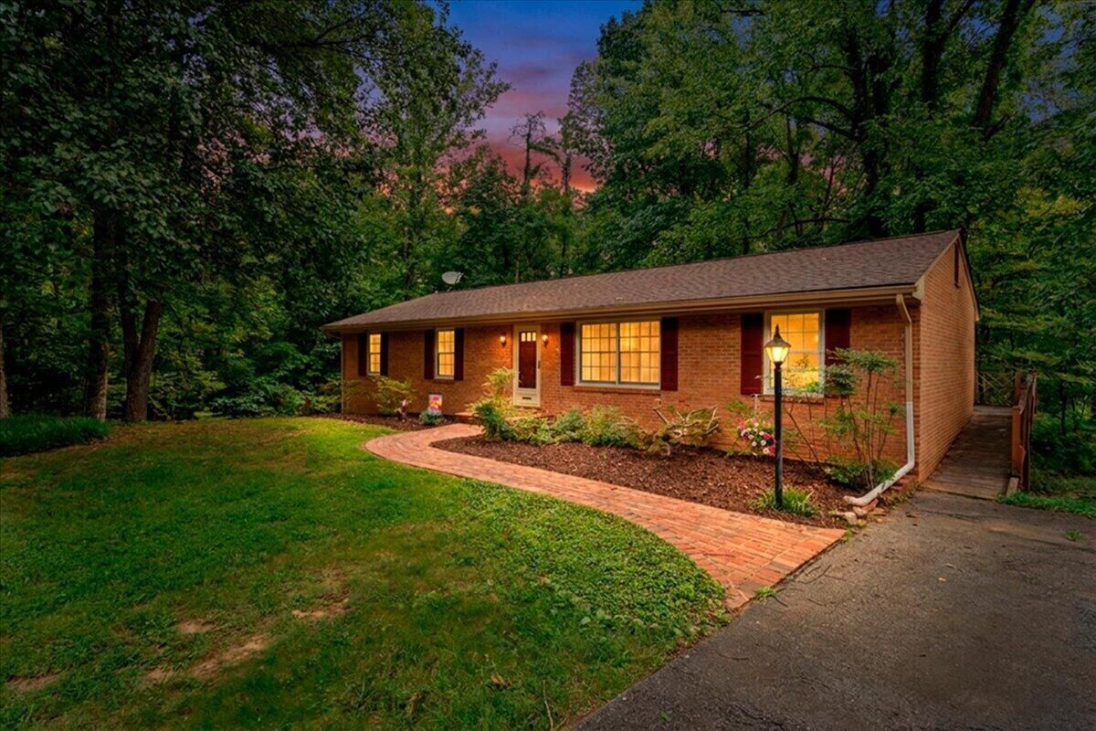 Property Photo:  36 Cedarbrook Ln  VA 24064 