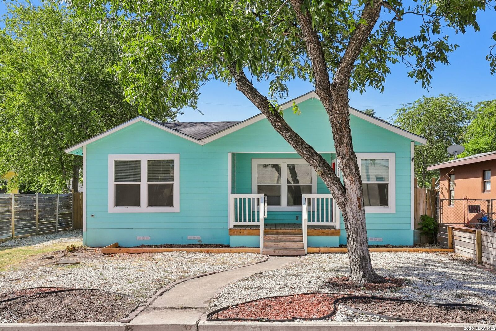 Property Photo:  1710 Alametos  TX 78201 