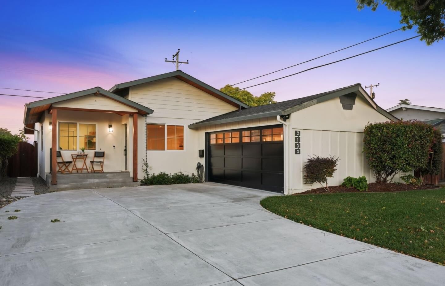 Property Photo:  2133 Santa Cruz Avenue  CA 95051 