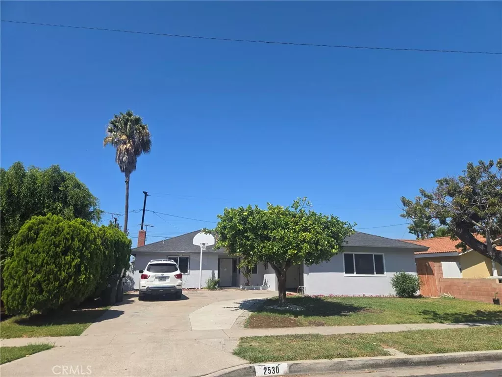 Property Photo: 2530 S Rene CA 92704