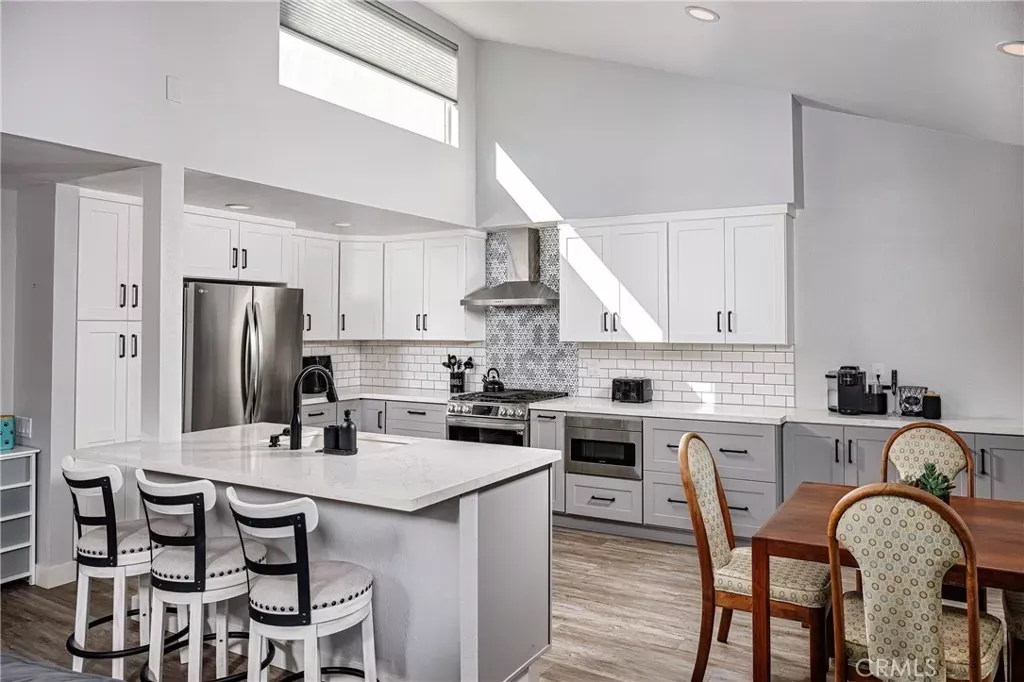 Property Photo: 19510 Sandcastle Ln CA 92648