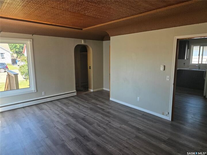 Property Photo: 227 7th Avenue E SK S0A 2P0