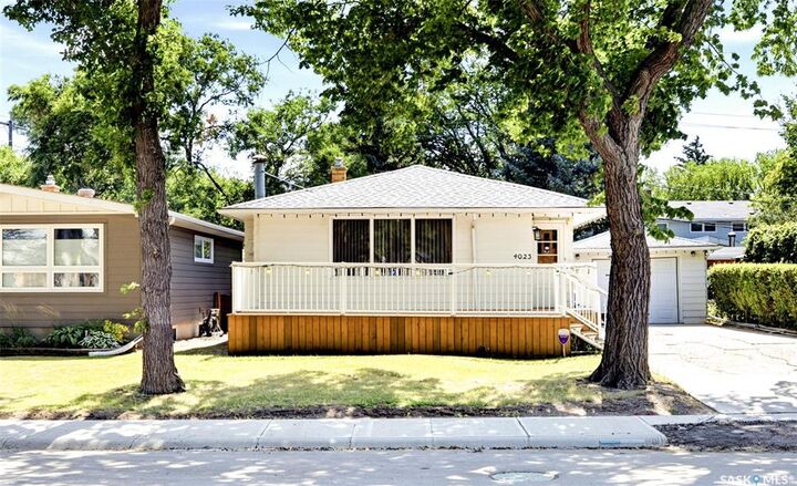 Property Photo: 4023 McPhail Avenue SK S4S 1G1