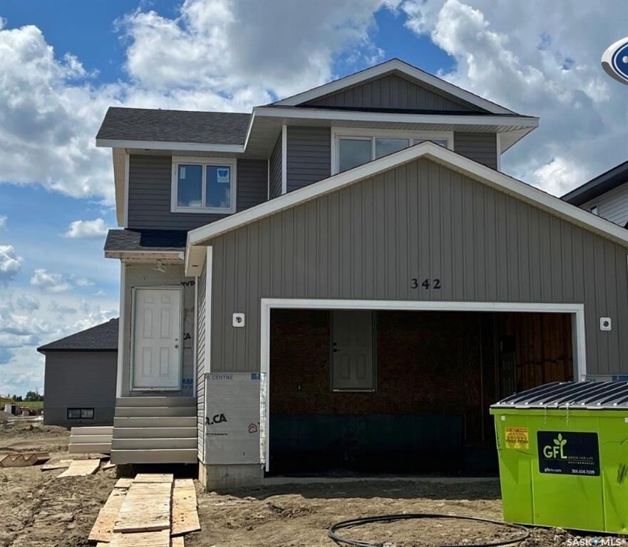 Property Photo: 342 Traeger Close SK S7V 0T9