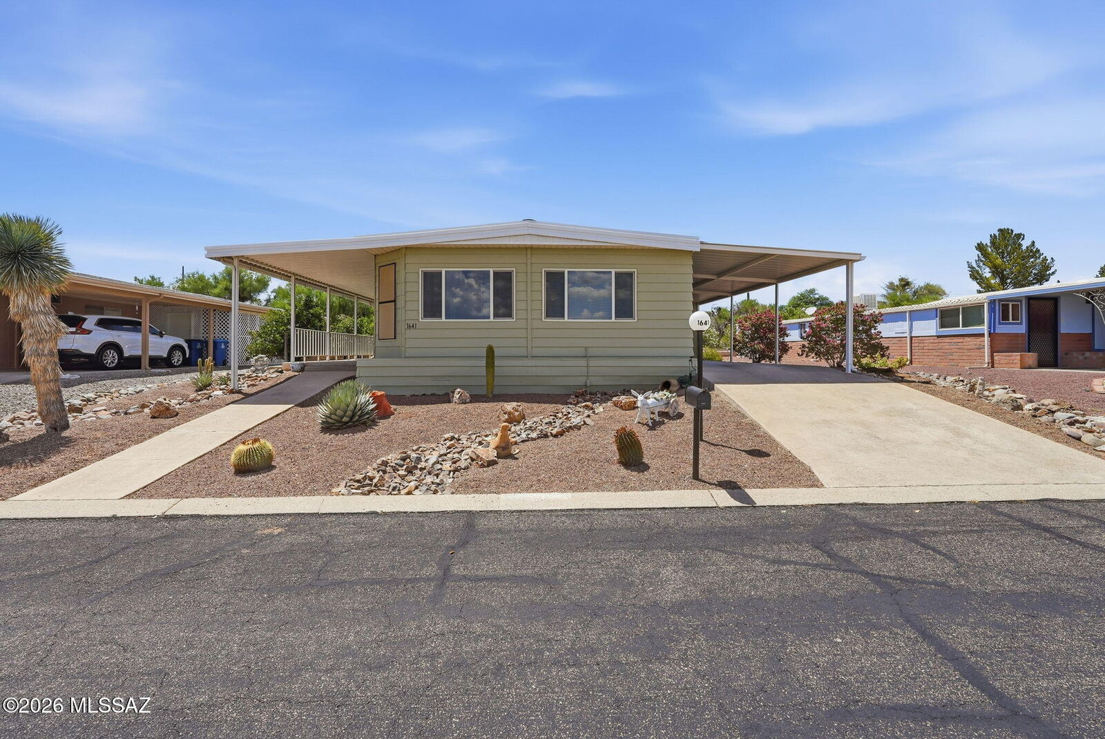 Property Photo:  1641 N Pacana Way  AZ 85614 
