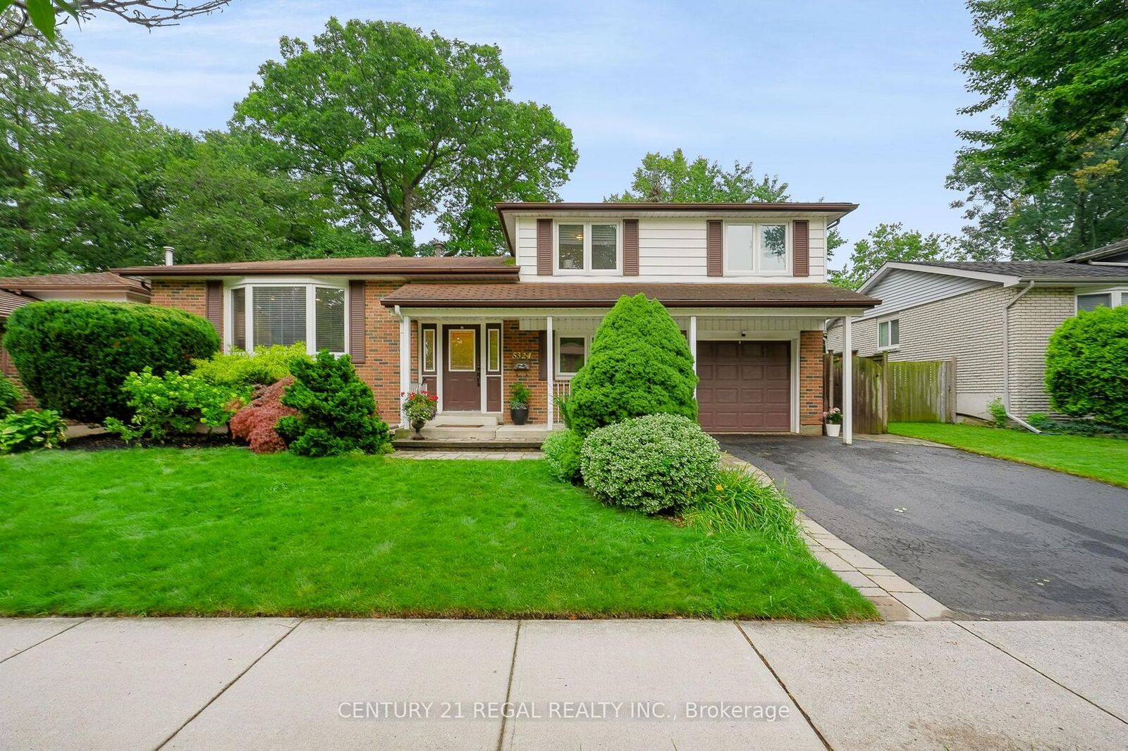 Property Photo: 5324 Linbrook Road ON L7L 3T9