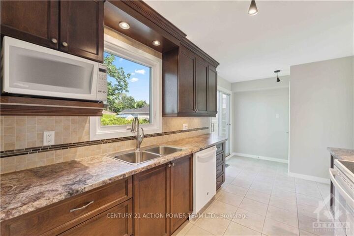 Property Photo: 1776 Grey Nuns Drive A ON K1C 1C3