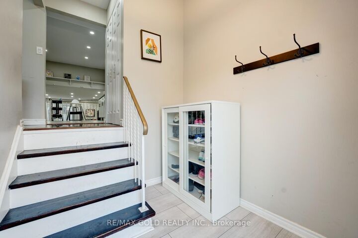 Photo de la propriété:  2848 Bucklepost Crescent  ON L5N 1X5 