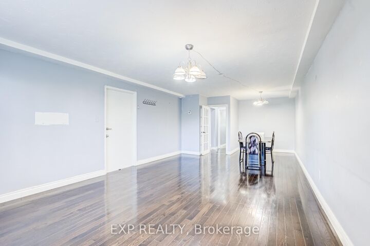 Property Photo:  767 Marlee Avenue Lower  ON M6B 3J8 