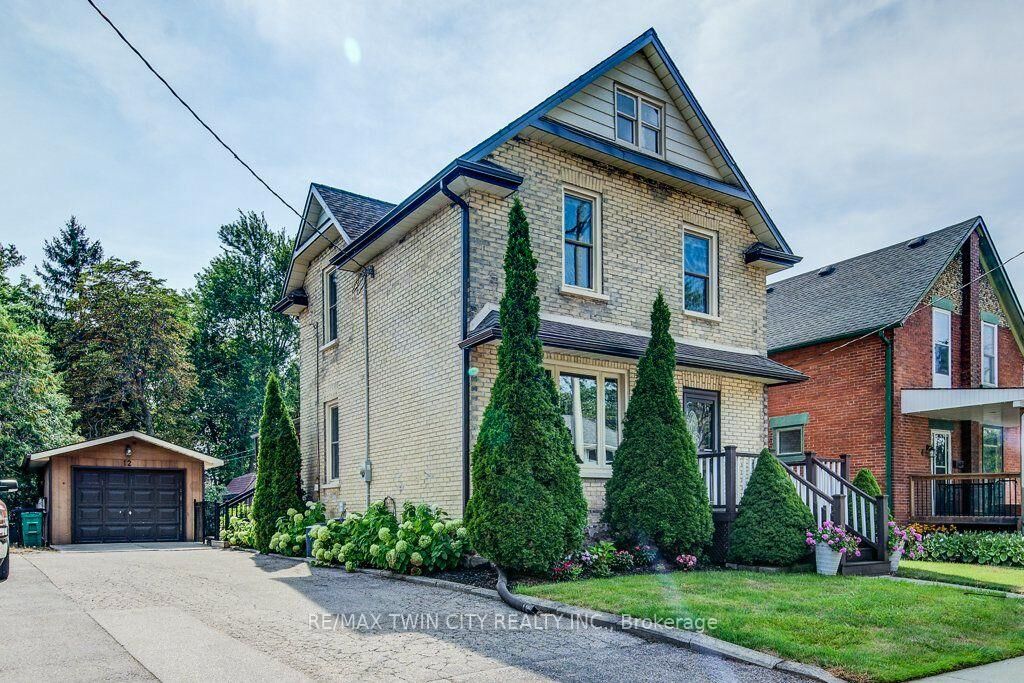 Property Photo: 12 Queen Mary Street ON N3A 2C2