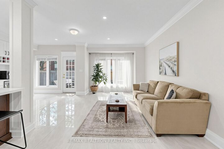 Property Photo: 8A Casa Grande Street ON L4S 1R5