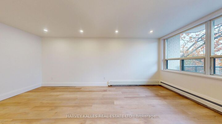 Property Photo:  1 Marquette Avenue 14  ON M6A 1X8 