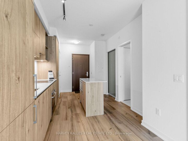 Property Photo:  1 Yorkville Avenue 912  ON M4W 0B1 