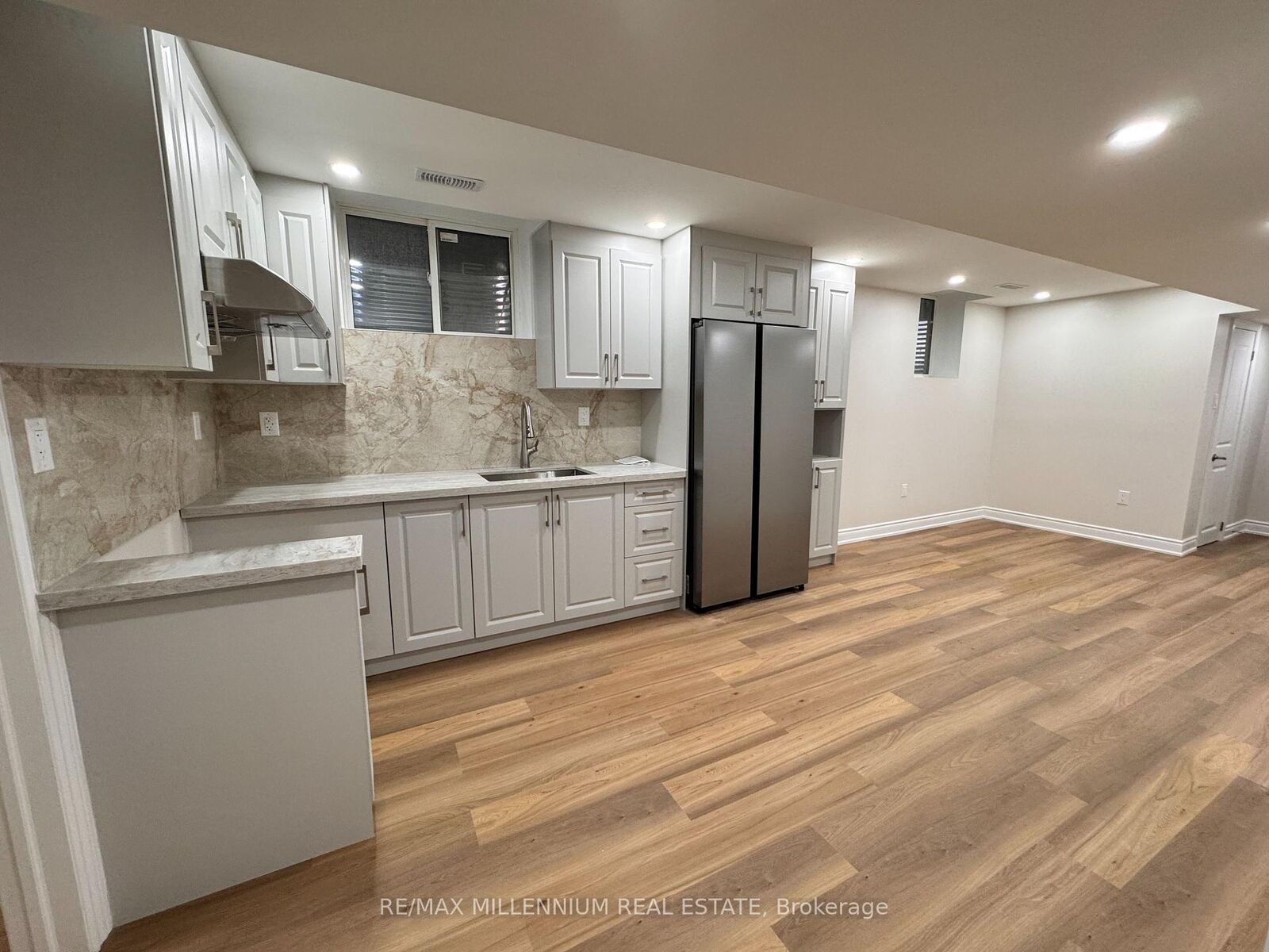 Property Photo:  30 Boswell Drive Bsmt  ON L6P 3V1 