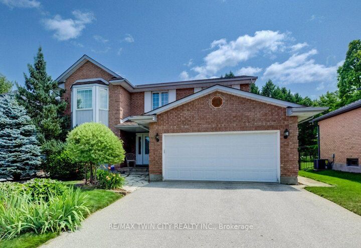 Property Photo: 449 Knightsbridge Court ON N2T 2G5