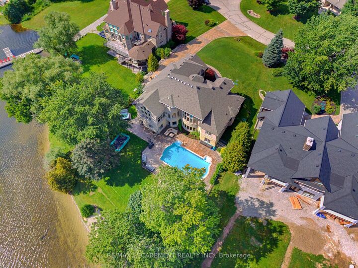 Property Photo: 46 Sandy Shore Boulevard ON N3C 2V4