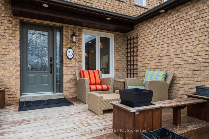 Property Photo:  73 Hewitt Crescent  ON L1S 7B4 