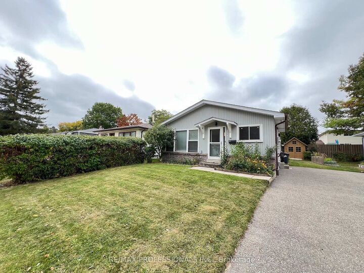 Property Photo: 373 West Acres Drive ON N1H 7B3