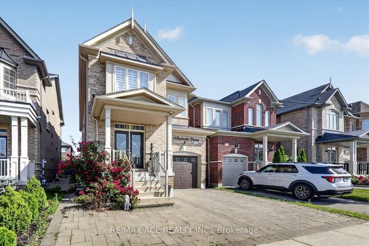 Property Photo: 10 Andreeta Drive ON L4H 4H2