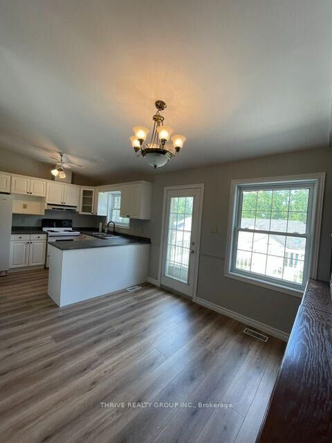 Property Photo:  199 Talbot Street W D  ON N5H 1J9 