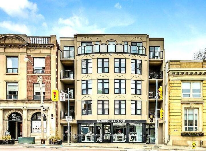 1174 Yonge Street 301 — photo 1