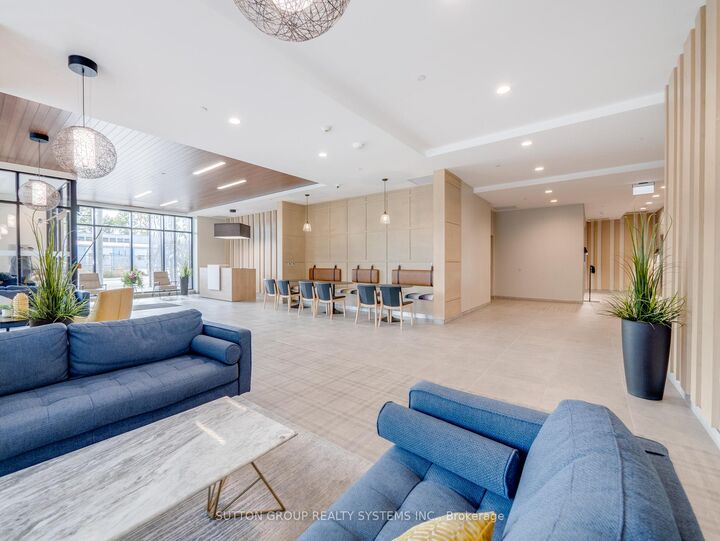 Property Photo:  108 Garment Street 404  ON N2G 0E2 