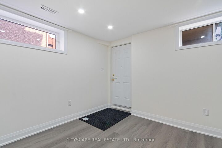 Property Photo:  163 Rankin Crescent Lower  ON M6P 4H9 