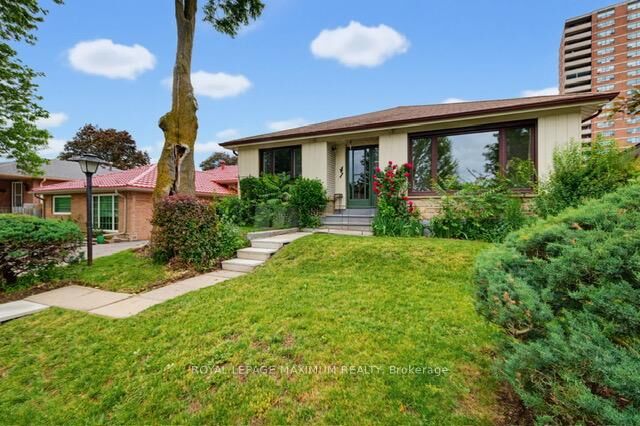 Property Photo: 41 Strathavon Drive ON M9V 2H4