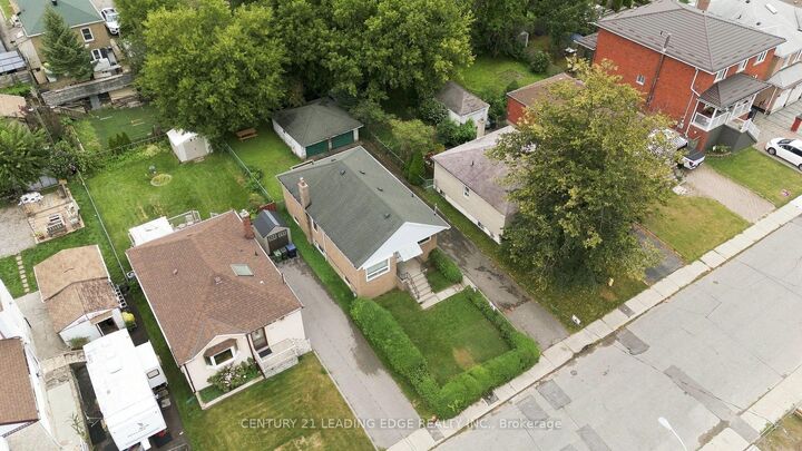 Property Photo:  67 Pitt Avenue  ON M1L 2R3 
