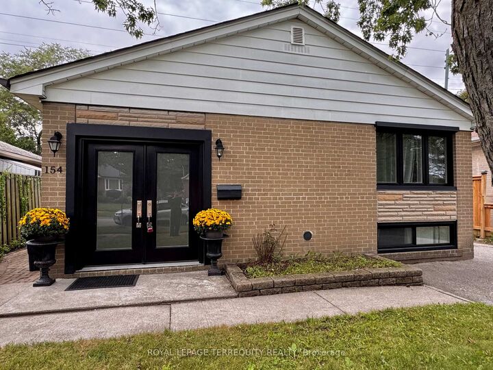 Property Photo: 154 Sedgemount Drive ON M1H 1Y2