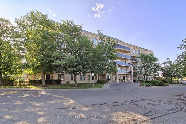 3 Dayspring Circle 207 — photo 1