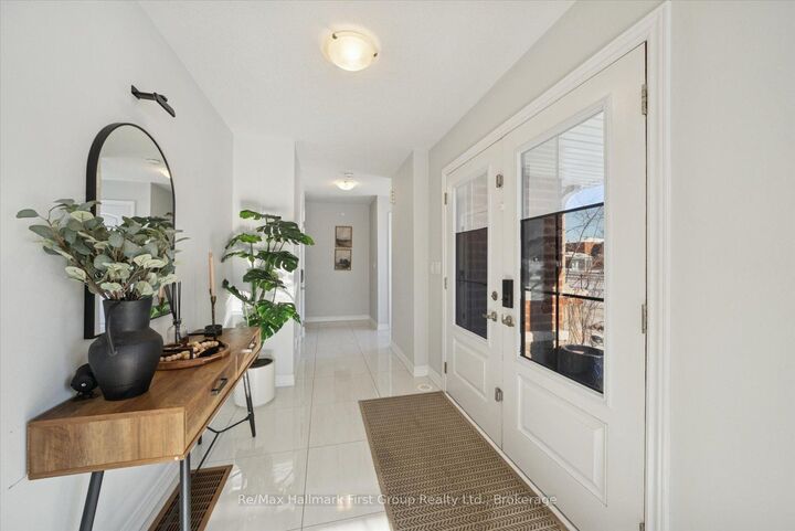 Property Photo:  40 Porcelain Way  ON L1R 0R6 
