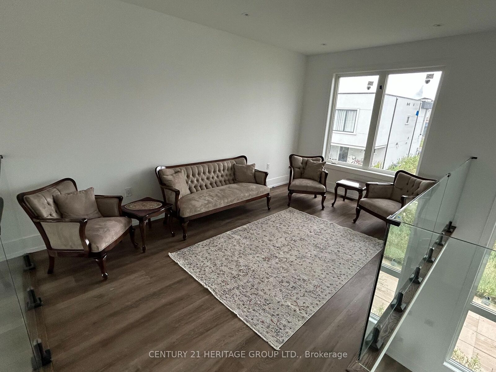 Property Photo:  3714 Quayside Drive  ON L3V 8M9 